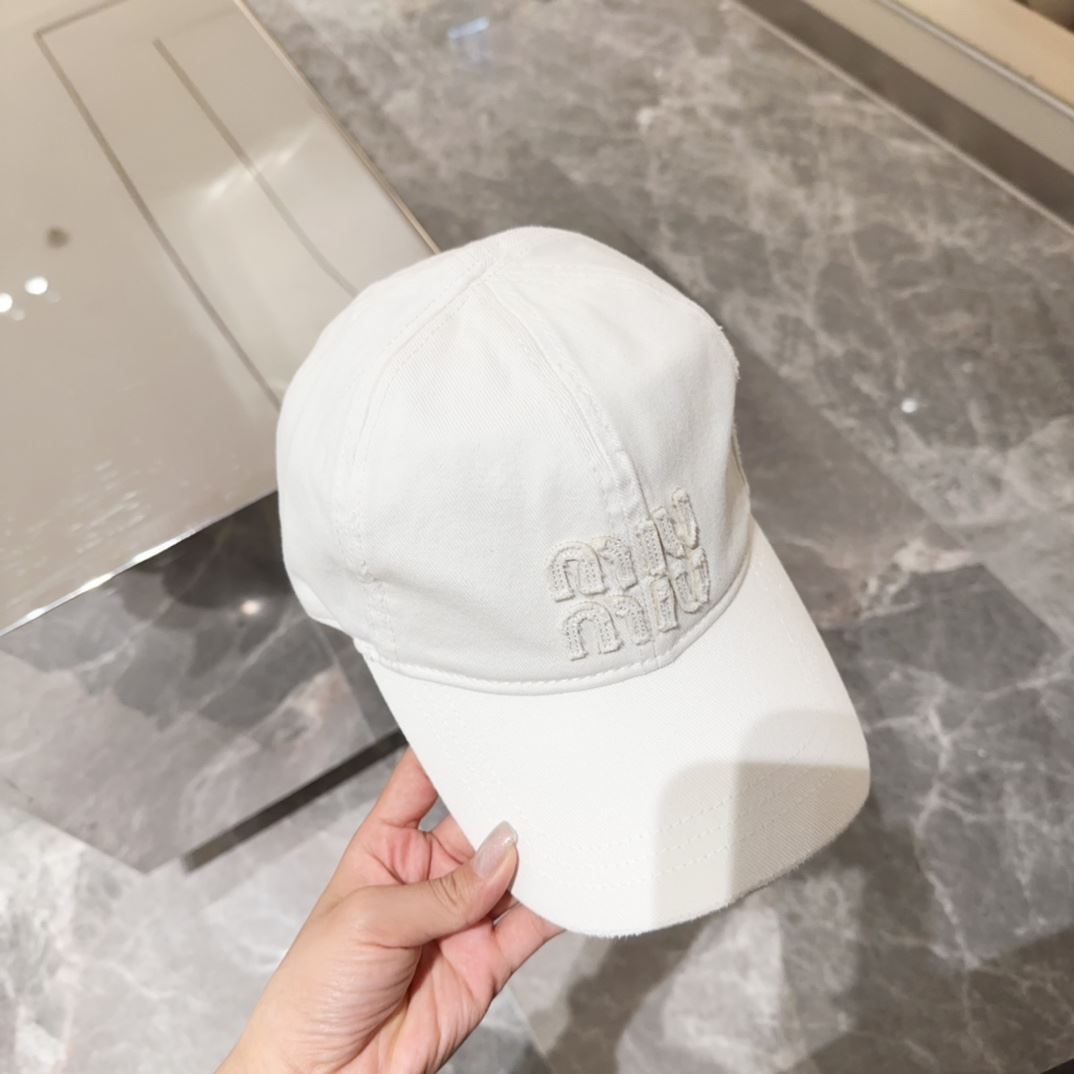 Miu Miu Caps